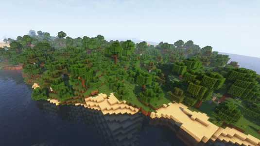 Деревья возле воды