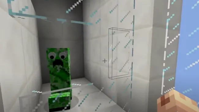 Криппер с глазами из мода GooglyEyes