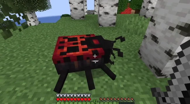 Божья коровка из мода Enemy Expansion