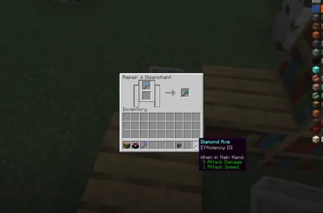 Процесс починки топора с модом Universal Enchants