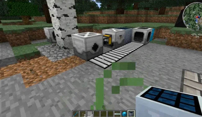Небольшой механизм из мода Minefactory Reloaded